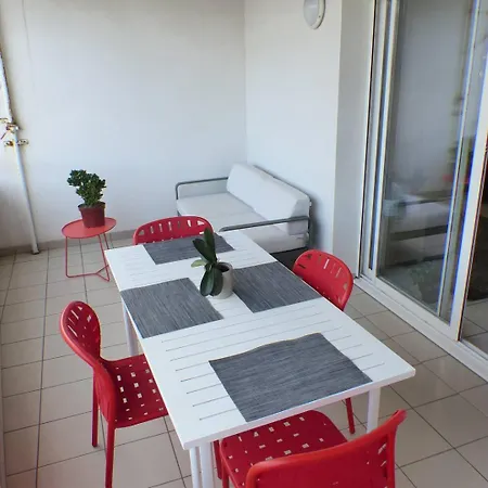 Opaline. Bel Avec Grande Terrasse Pour 4 Personnes Apartmán