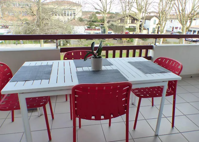 Opaline. Bel Avec Grande Terrasse Pour 4 Personnes
